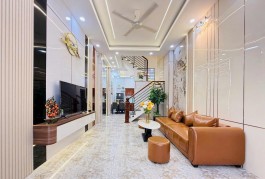 Chỉ 5.99 Tỷ TL! 60M², 3 Tầng/3P.Ngủ, Sát mặt tiền Phạm Ngũ Lão Gò Vấp!